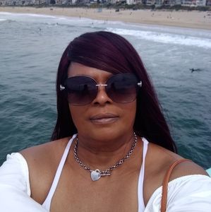 Meet your Posher, Sharon